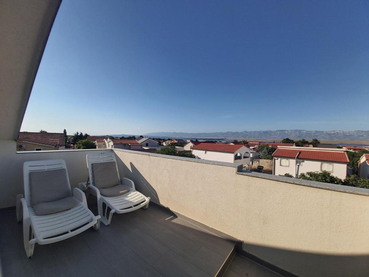 Apartments Mondo Vir Exterior photo